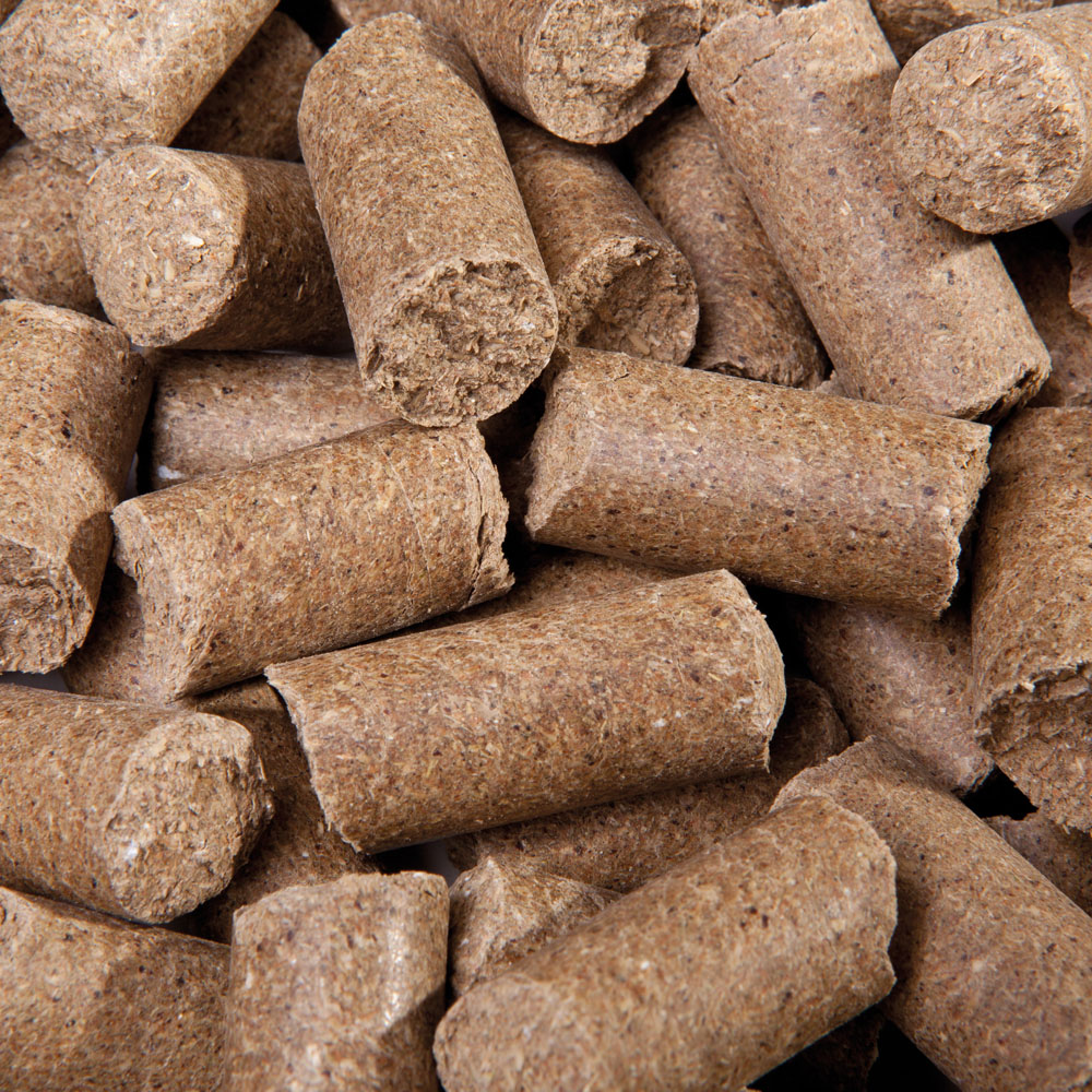 2127-EGGERSMANN-PFERDEFUTTER-LECKER-BRICKS-HIMBEER-DETAIL